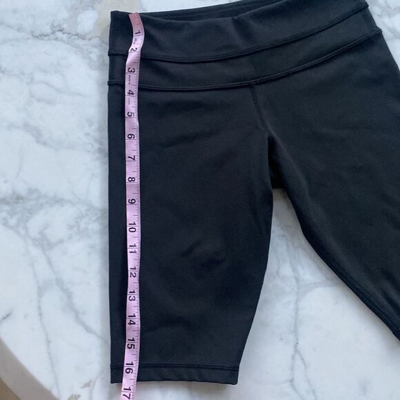 Lululemon Shorts Biker Black Size 4 Tall active Athletic‎ - Picture 10 of 12